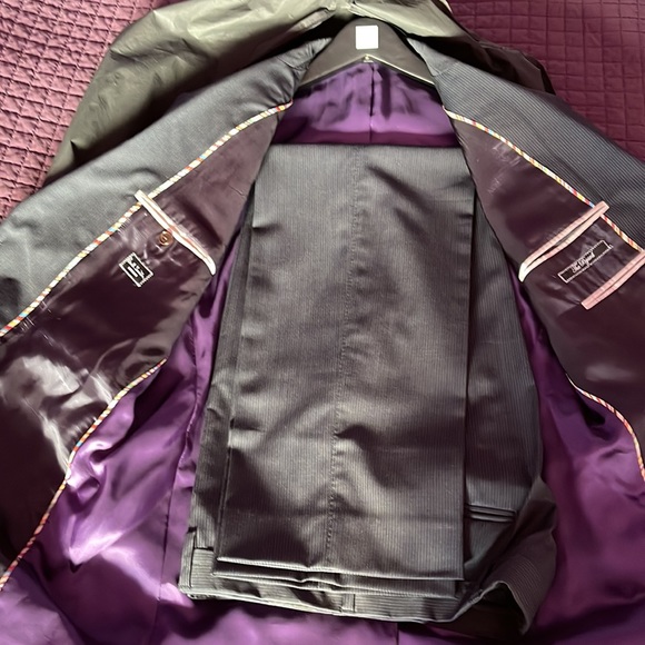 Paul Smith bluish suit, tiny stripes, characteristically colorful backing, 34x30 - Picture 2 of 8